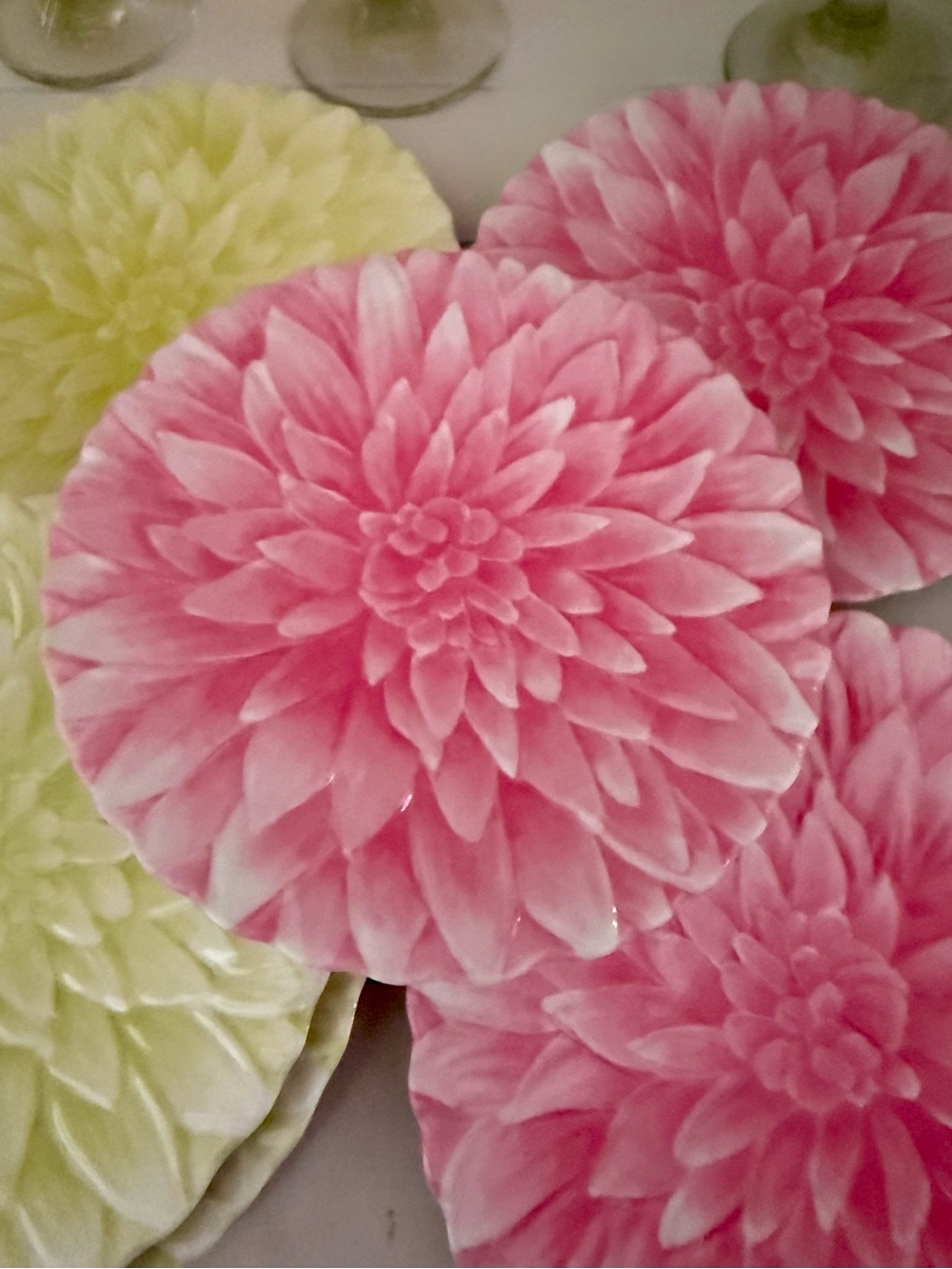 Target home pink & green Dahlia flower Melamine salad Plates new